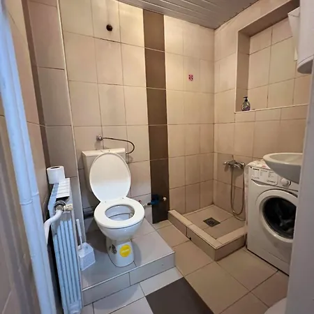 Sany Apartman *